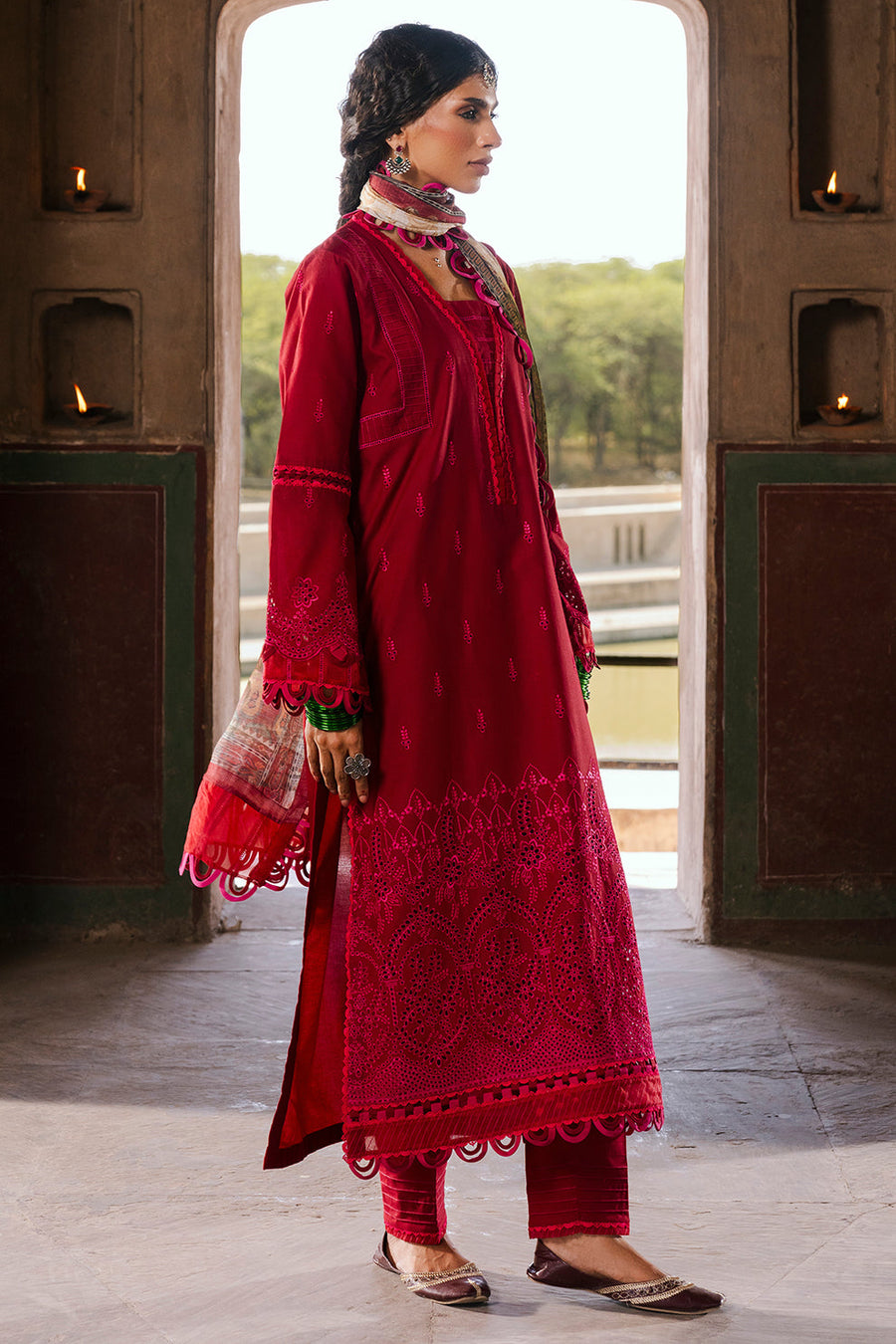 Zellbury Chikankari Embroidered Lawn Unstitched 3Pc Suit WUS25E30835