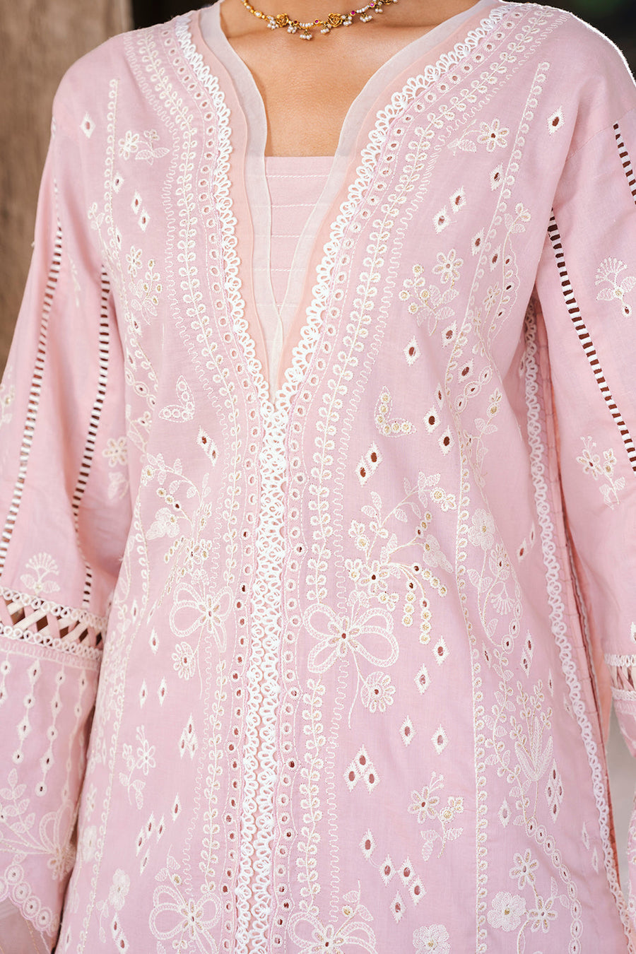 Zellbury Chikankari Embroidered Lawn Unstitched 3Pc Suit WUS25E30836