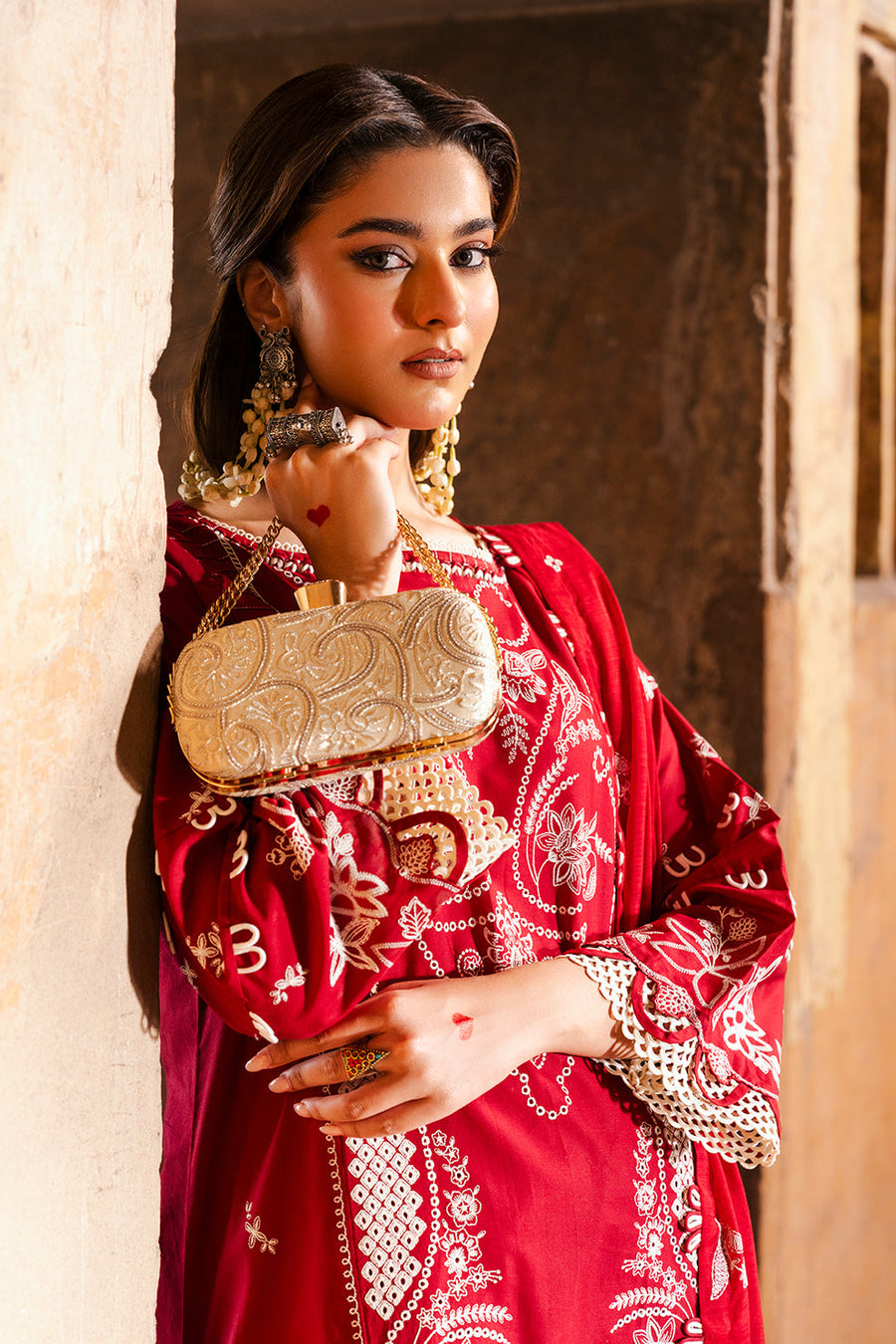 Zellbury Chikankari Embroidered Lawn Unstitched 3Pc Suit WUS25E30837