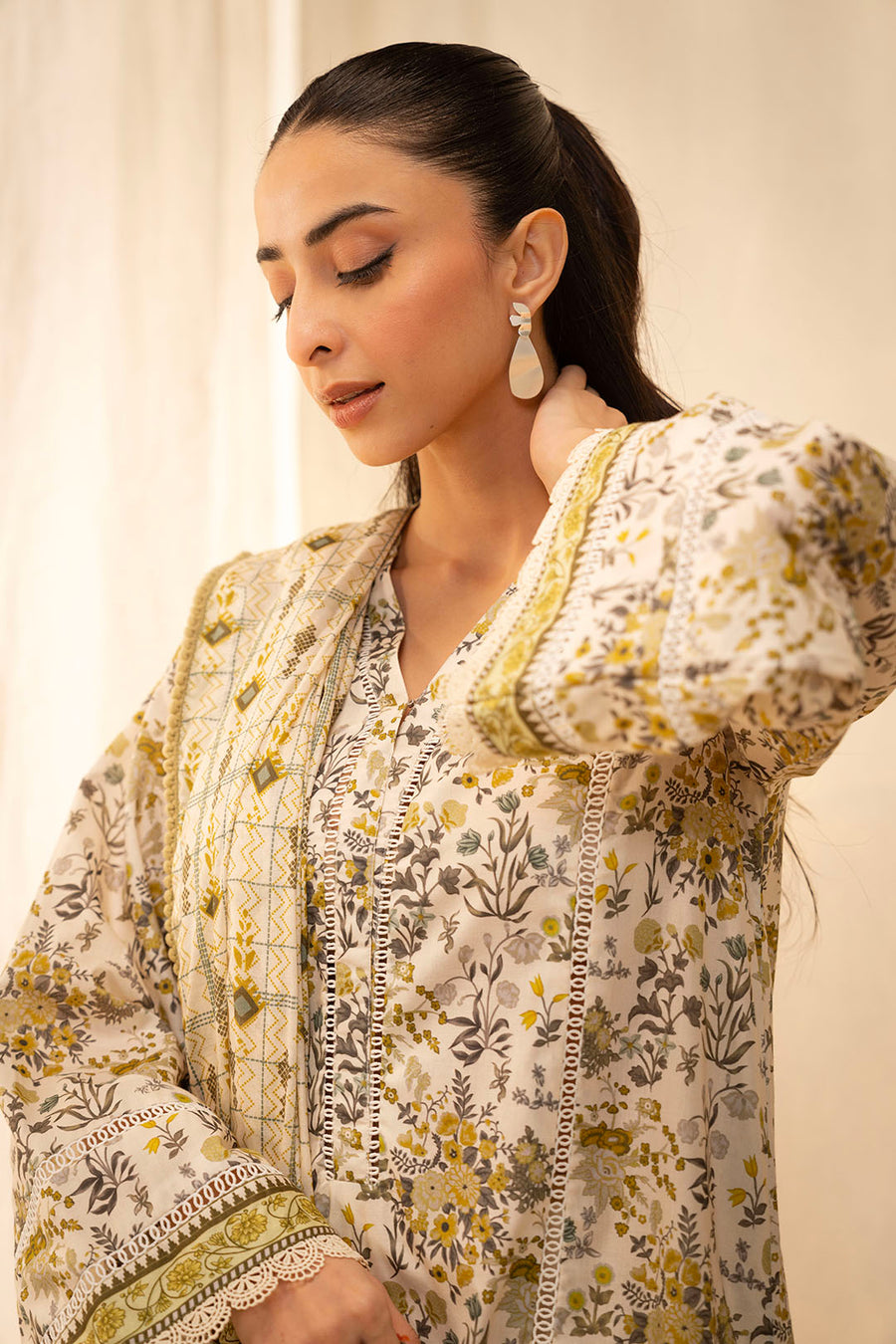 Zellbury Summer Printed Lawn Unstitched 2Pc Suit WUS25X20085