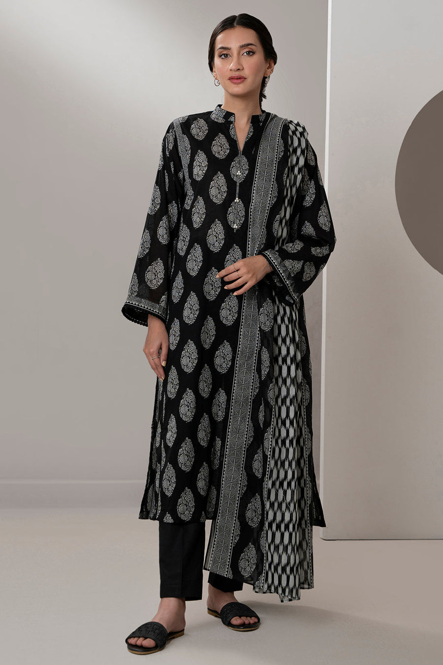 Zellbury Monochrome Printed Lawn Unstitched 3Pc Suit WUS25X30491