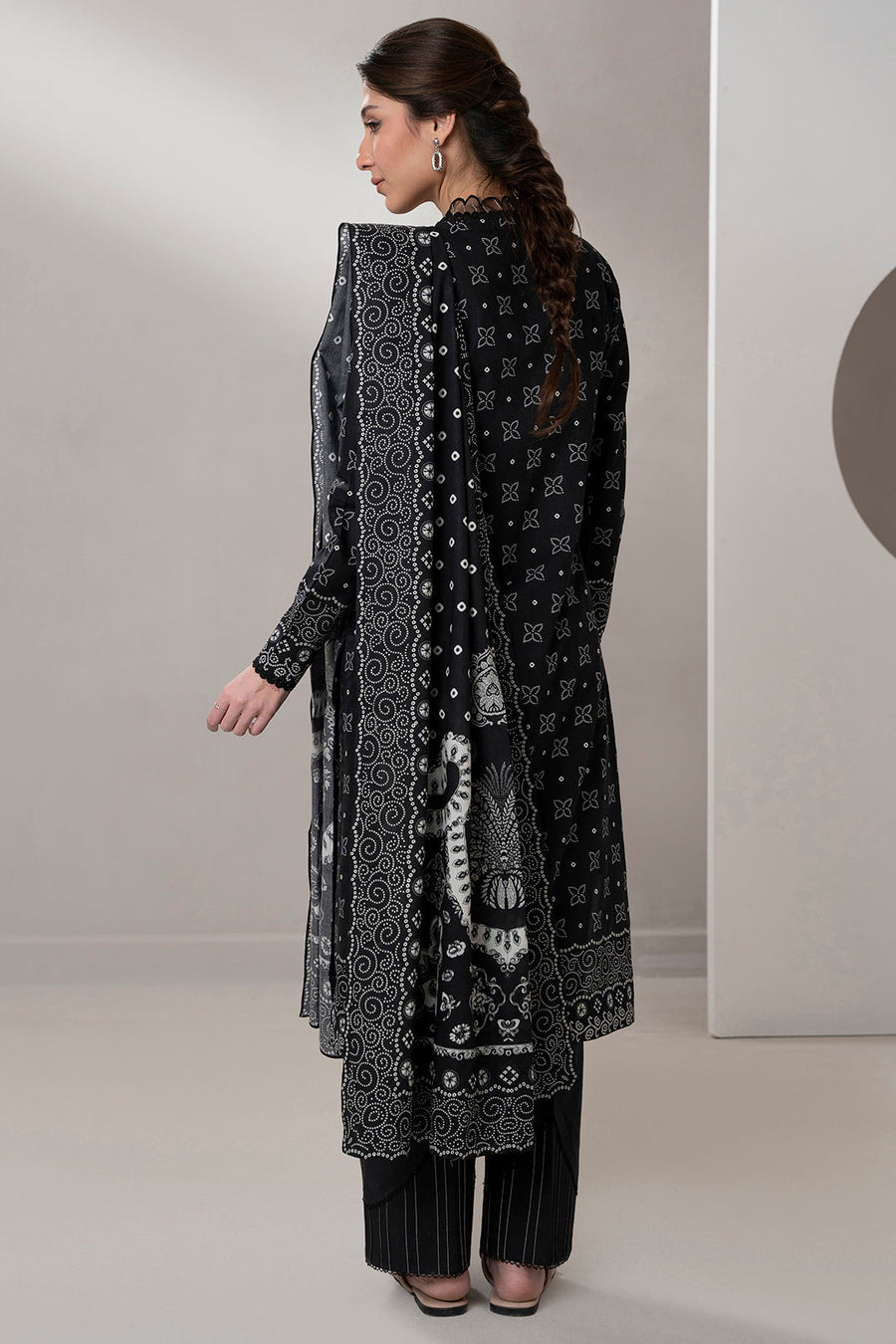 Zellbury Monochrome Printed Lawn Unstitched 3Pc Suit WUS25X30591