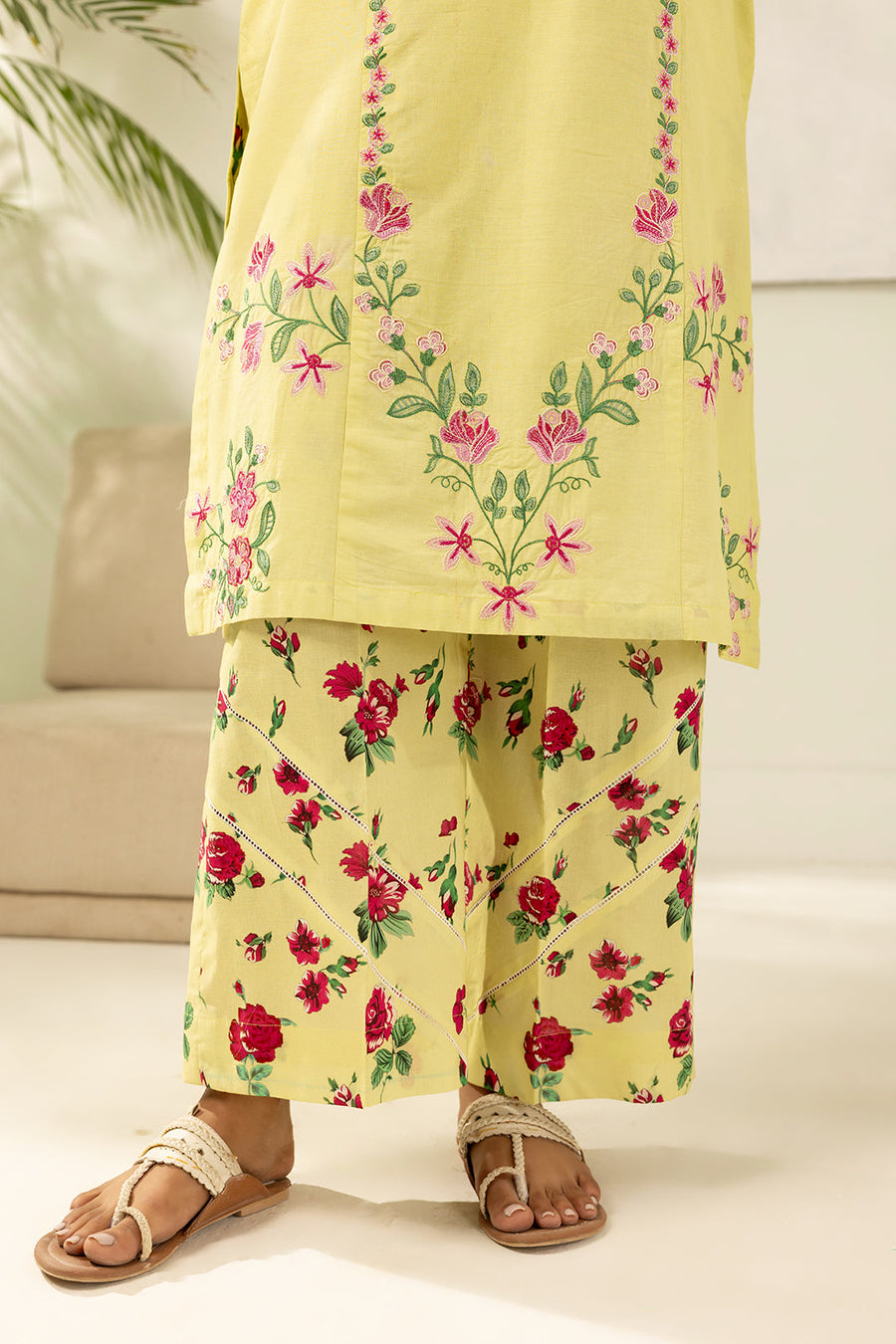 Zellbury Summer Embroidered Lawn Unstitched 2Pc Suit WUS26E20532