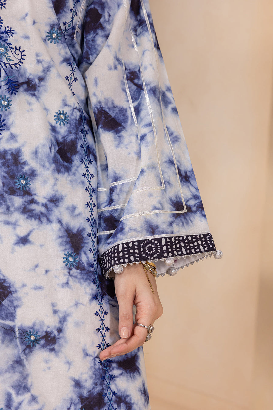 Zellbury Summer Embroidered Lawn Unstitched 2Pc Suit WUS26E20740