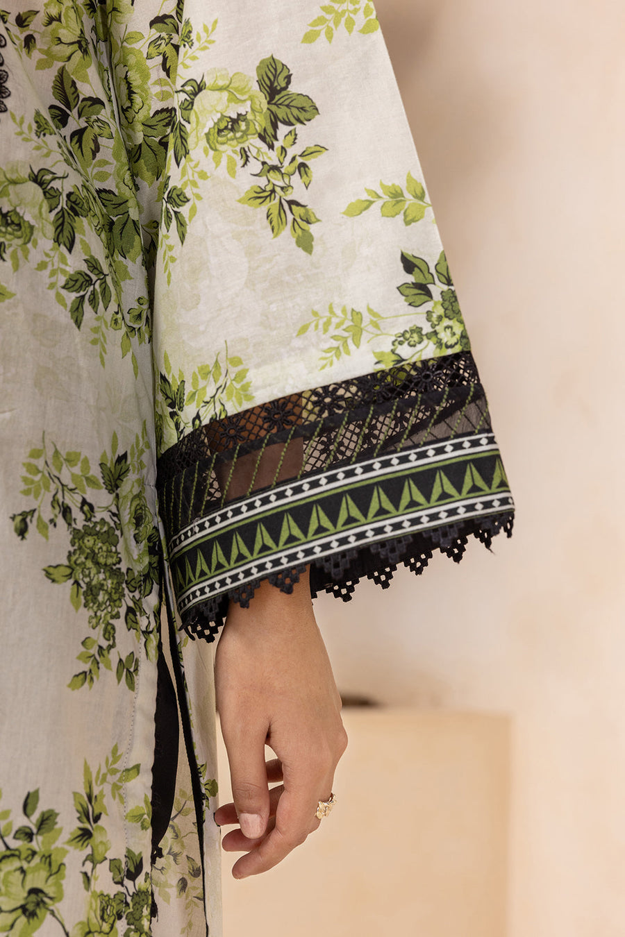 Zellbury Summer Embroidered Lawn Unstitched 2Pc Suit WUS26E20868