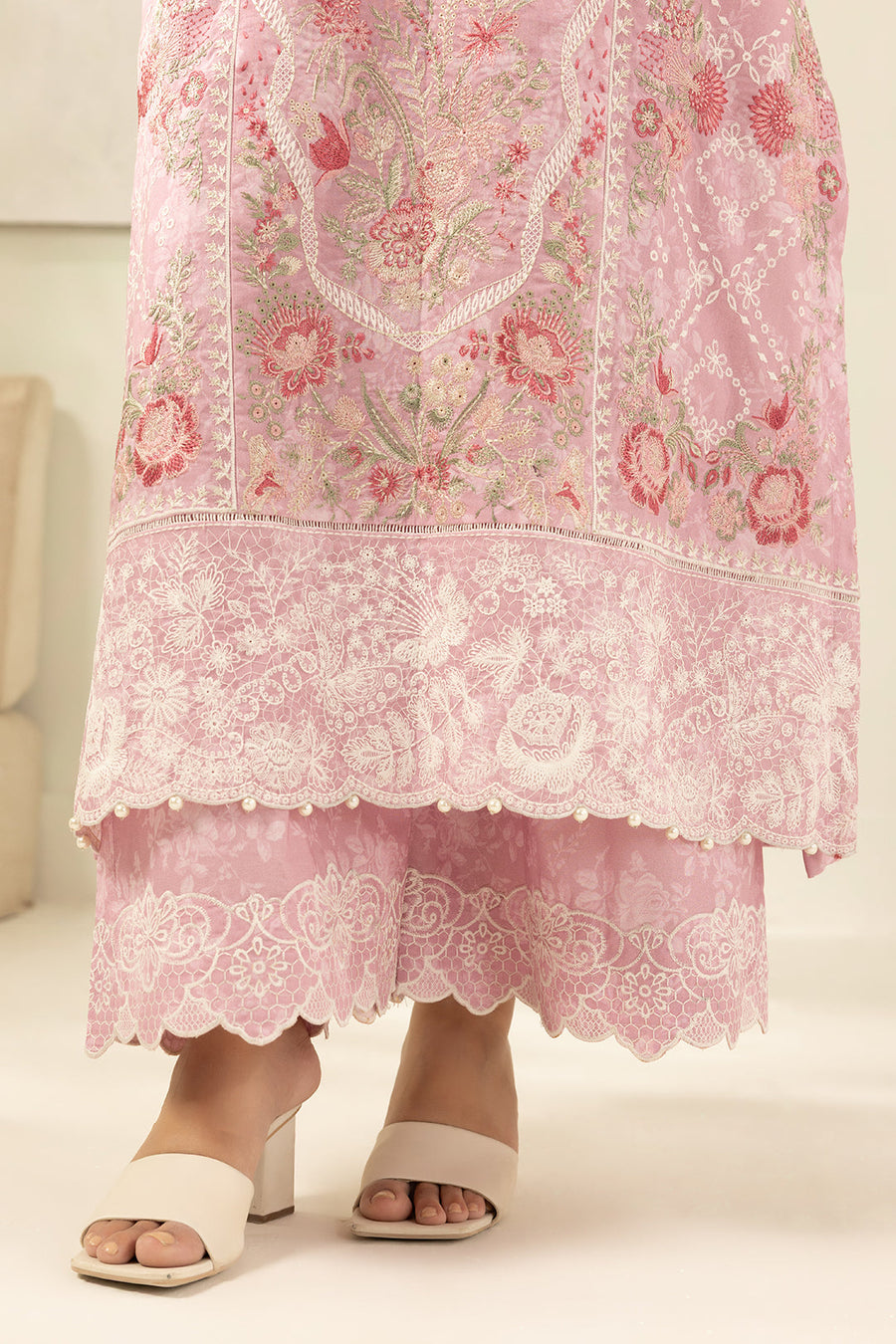 Zellbury Summer Embroidered Lawn Unstitched 3Pc Suit WUS26E30454