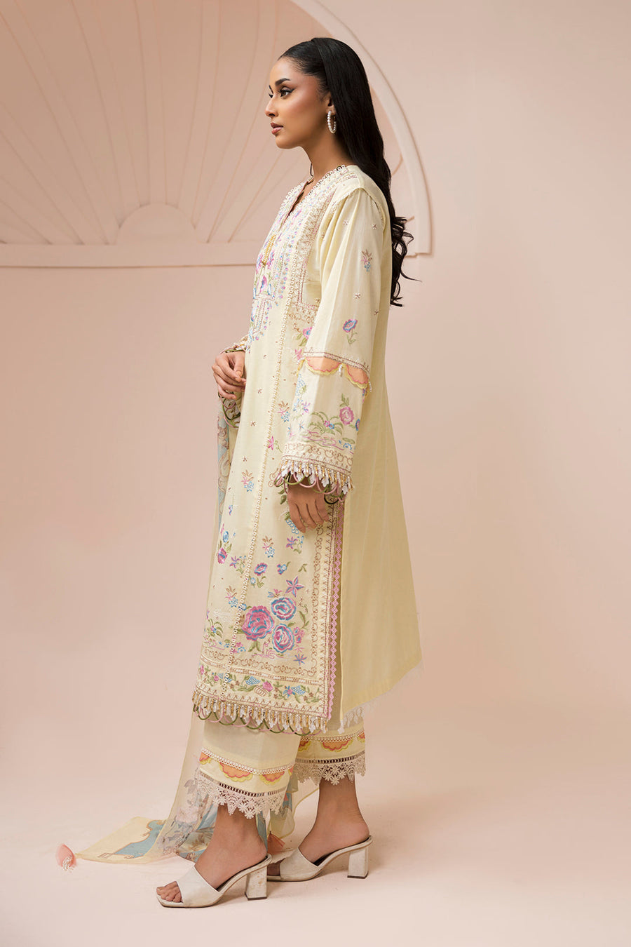 Zellbury Summer Embroidered Lawn Unstitched 3Pc Suit WUS26E30457