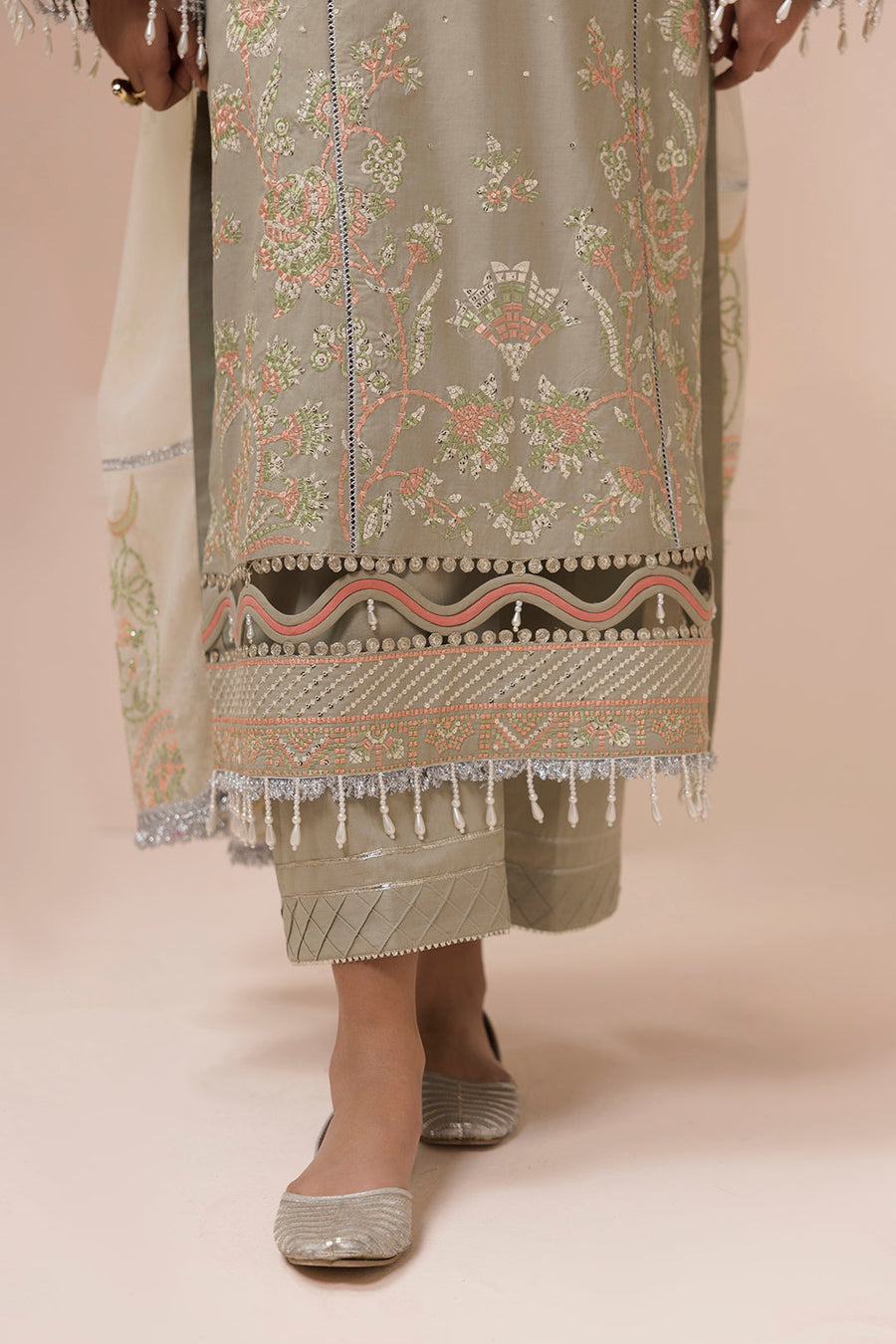 Zellbury Summer Embroidered Lawn Unstitched 3Pc Suit WUS26E30509