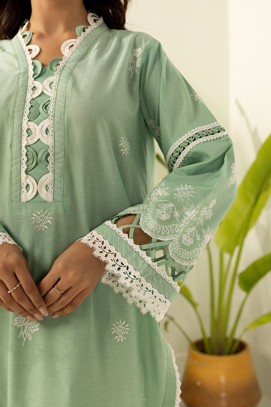 Zellbury Summer Embroidered Lawn Unstitched 3Pc Suit WUS26E30568
