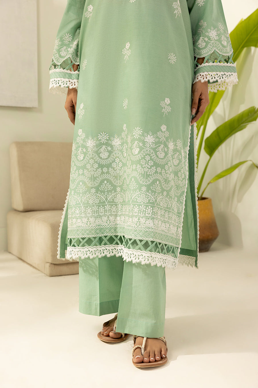 Zellbury Summer Embroidered Lawn Unstitched 3Pc Suit WUS26E30568