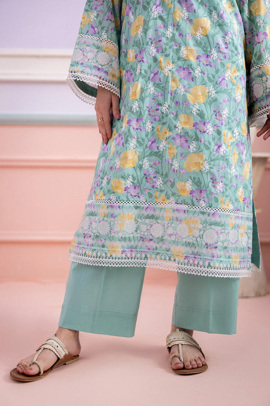 Zellbury Summer Embroidered Lawn Unstitched 3Pc Suit WUS26E30569