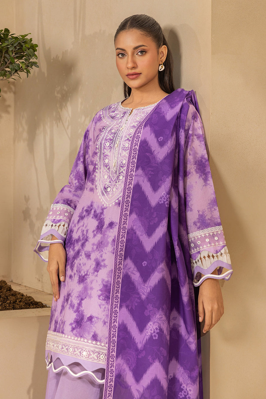 Zellbury Summer Embroidered Lawn Unstitched 3Pc Suit WUS26E30571