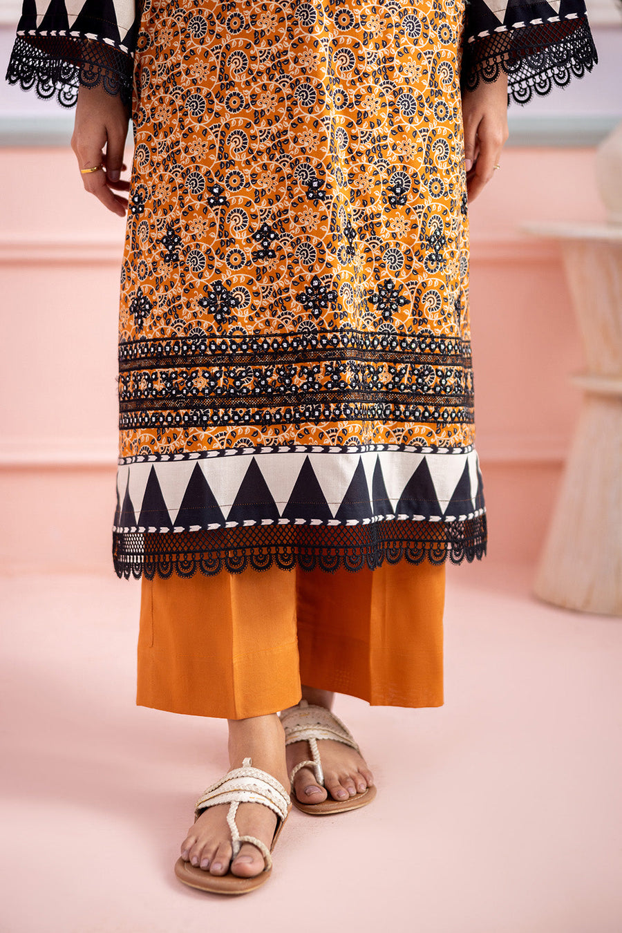Zellbury Summer Embroidered Lawn Unstitched 3Pc Suit WUS26E30637