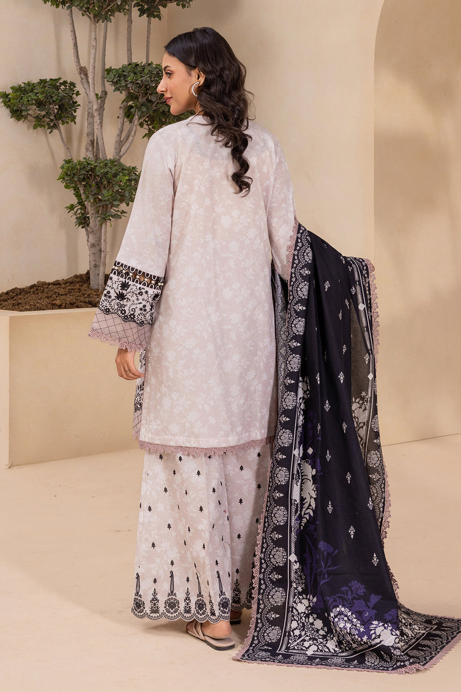 Zellbury Summer Embroidered Lawn Unstitched 3Pc Suit WUS26E30782