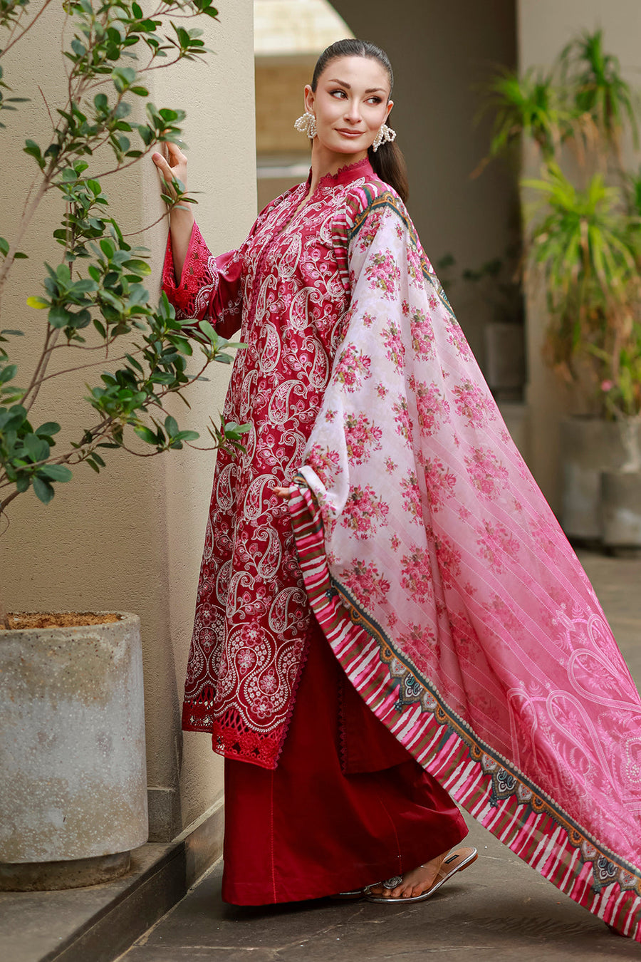 Zellbury Chikankari Embroidered Cotton Unstitched 3Pc Suit WUS26E34078