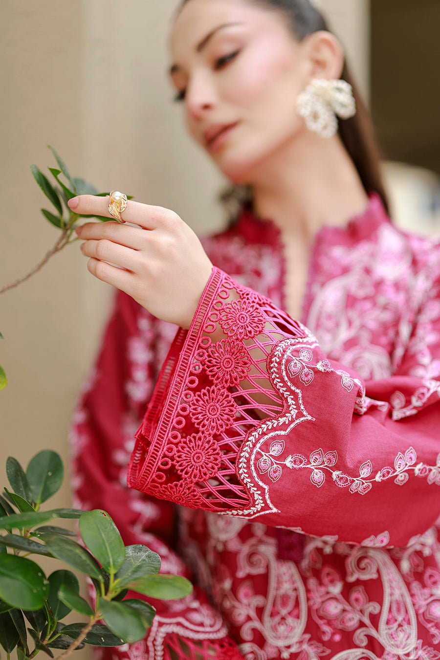 Zellbury Chikankari Embroidered Cotton Unstitched 3Pc Suit WUS26E34078