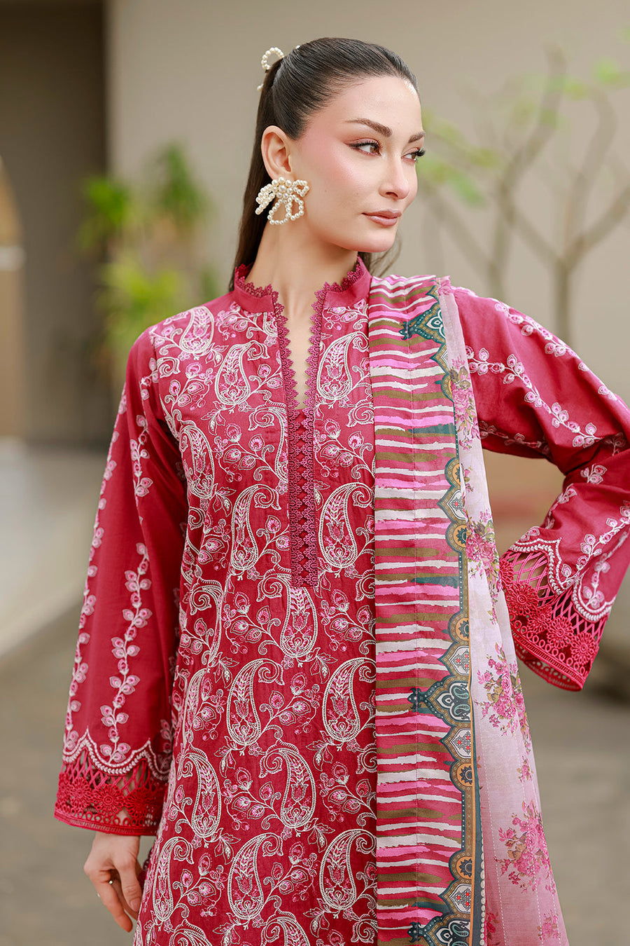 Zellbury Chikankari Embroidered Cotton Unstitched 3Pc Suit WUS26E34078