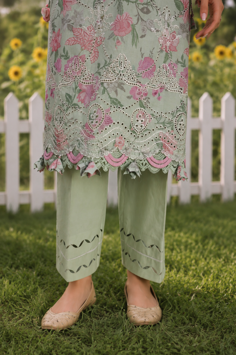 Zellbury Chikankari Embroidered Cotton Unstitched 3Pc Suit WUS26E34098