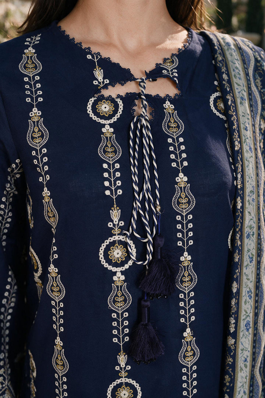 Zellbury Chikankari Embroidered Cotton Unstitched 3Pc Suit WUS26E34111