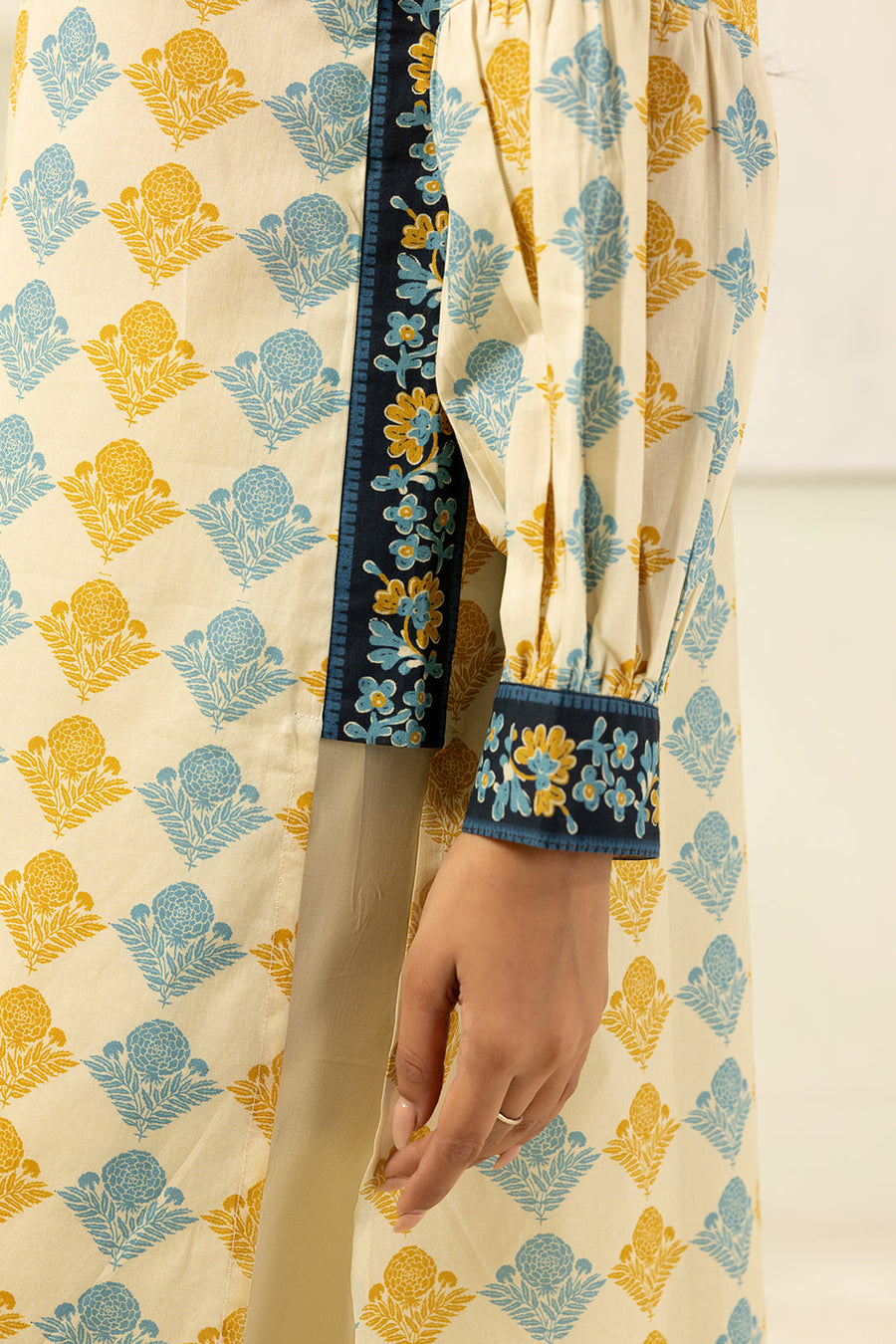 Zellbury Summer Printed Lawn Unstitched 2Pc Suit WUS26X20403