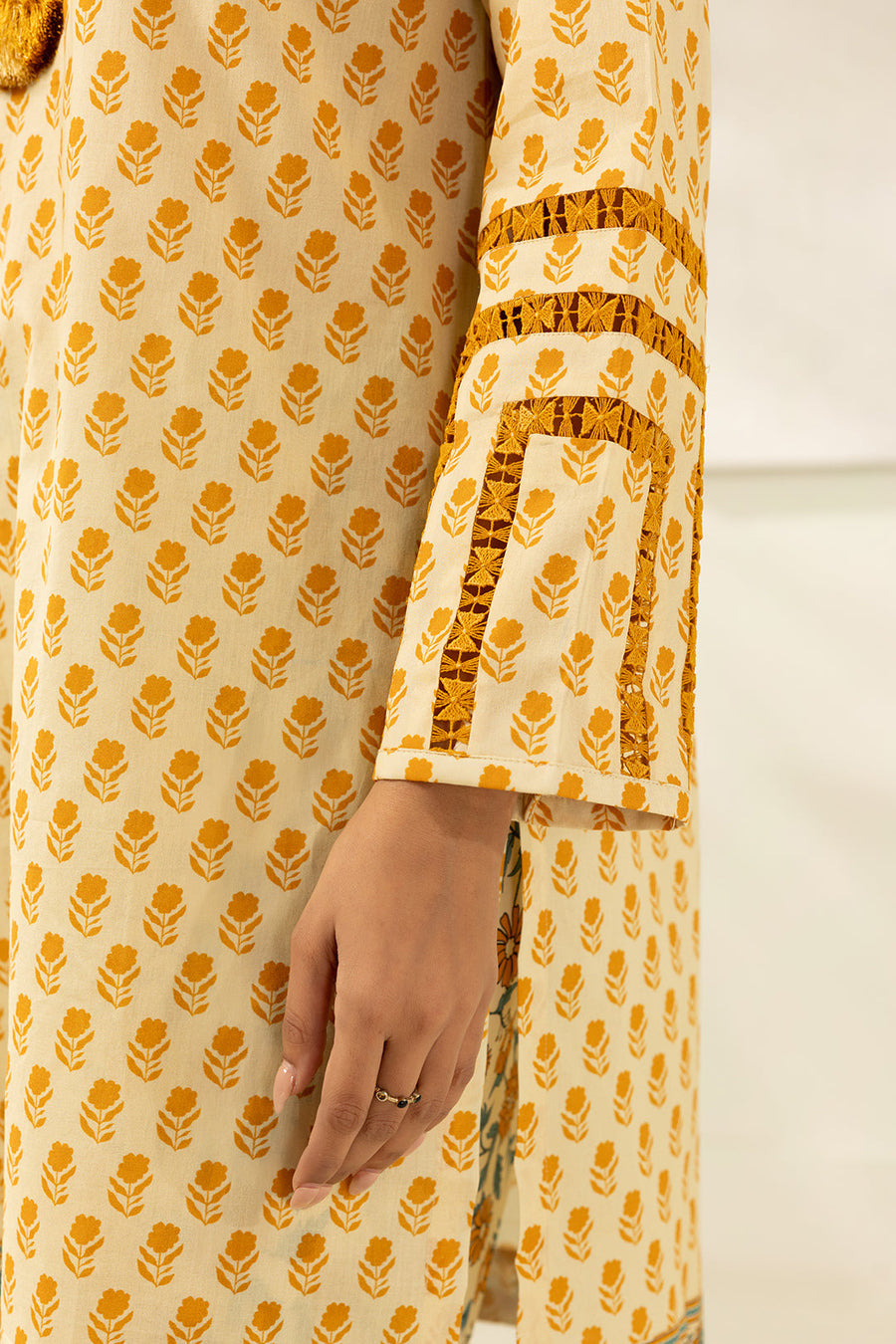 Zellbury Summer Printed Lawn Unstitched 2Pc Suit WUS26X20404
