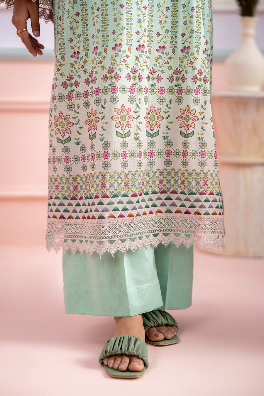 Zellbury Summer Printed Lawn Unstitched 3Pc Suit WUS26X30545
