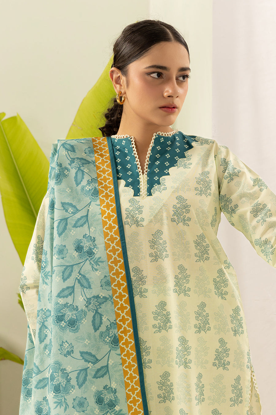 Zellbury Summer Printed Lawn Unstitched 3Pc Suit WUS26X30553