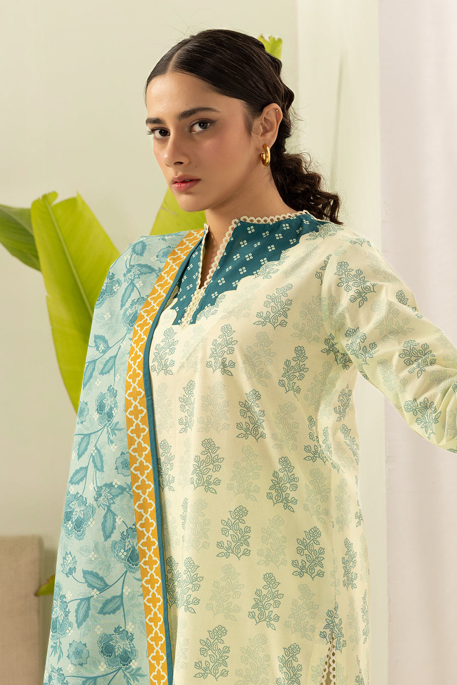 Zellbury Summer Printed Lawn Unstitched 3Pc Suit WUS26X30553