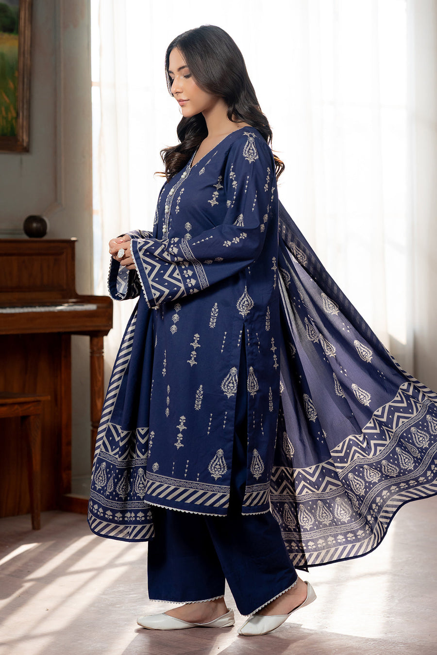 Zellbury Summer Printed Lawn Unstitched 3Pc Suit WUS26X30559