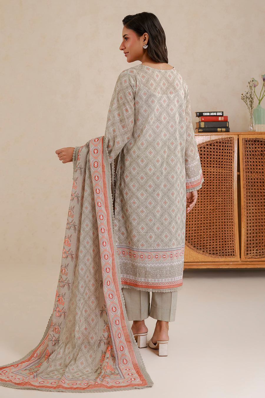Zellbury Summer Printed Lawn Unstitched 3Pc Suit WUS26X30754