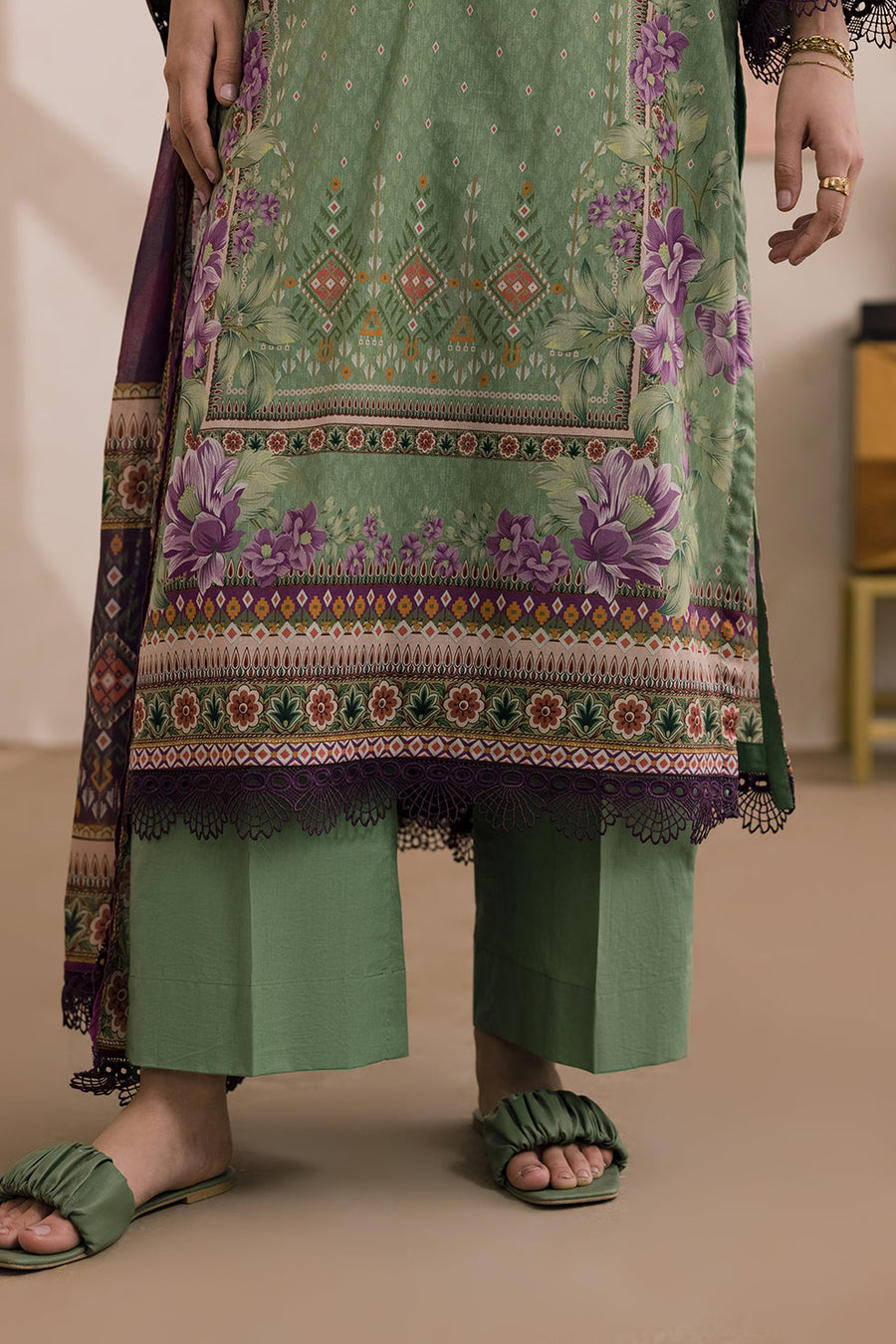 Zellbury Summer Printed Lawn Unstitched 3Pc Suit WUS26X30883