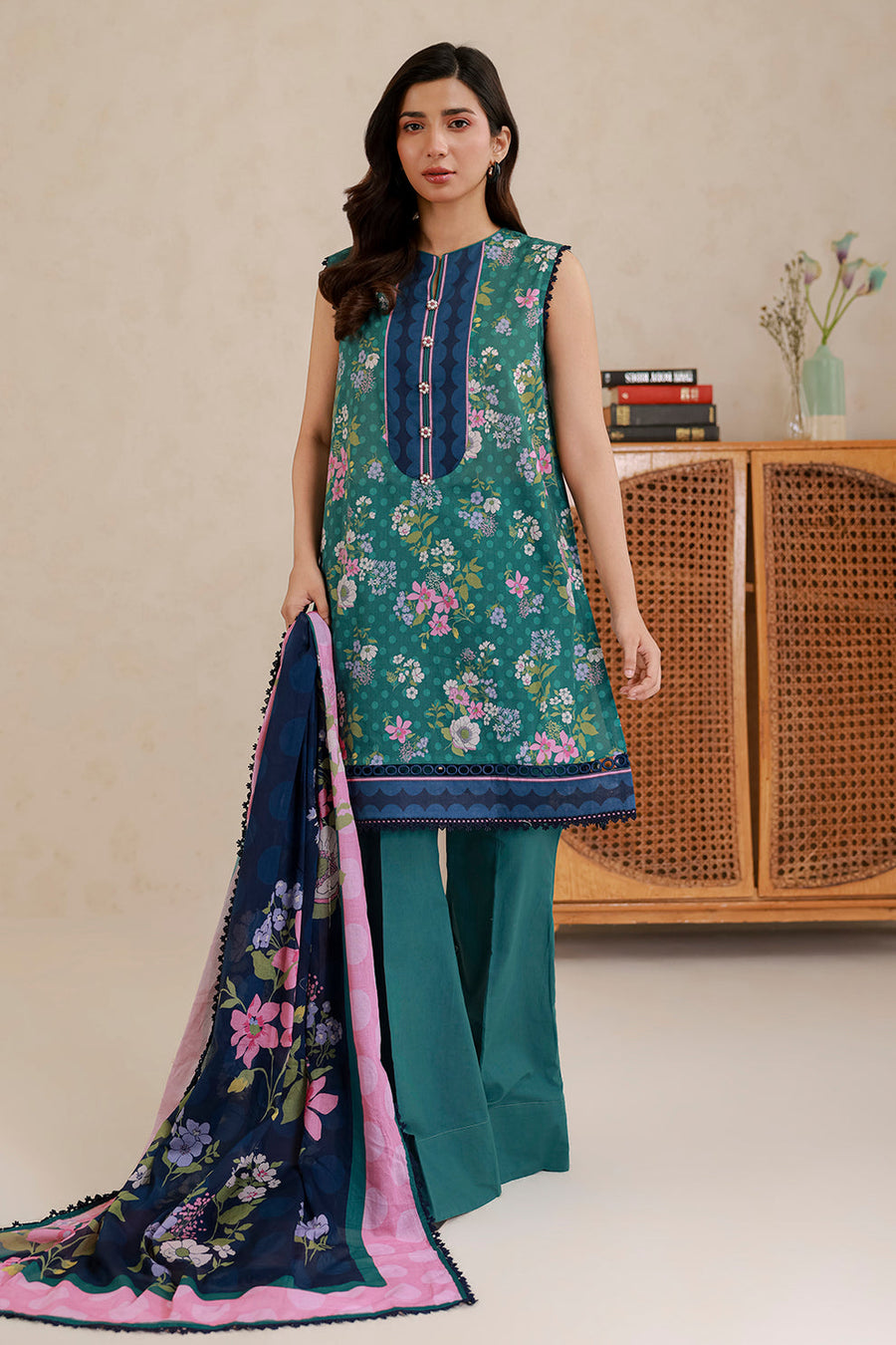 Zellbury Summer Printed Lawn Unstitched 3Pc Suit WUS26X30897