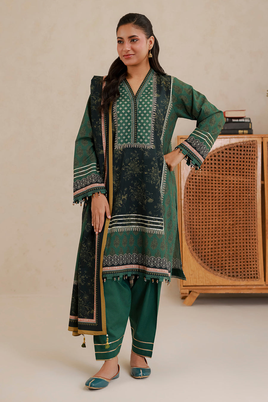 Zellbury Summer Printed Lawn Unstitched 3Pc Suit WUS26X31019