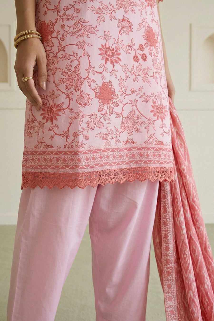Zellbury Summer Printed Lawn Unstitched 3Pc Suit WUS26X31082