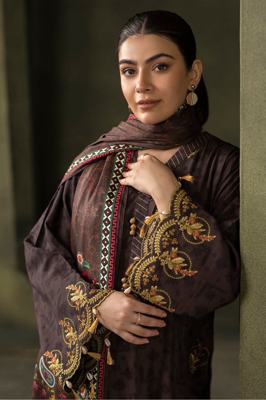 Zellbury Winter Vol-03 Embroidered Viscose Unstitched 3Pc Suit WUW24E30234