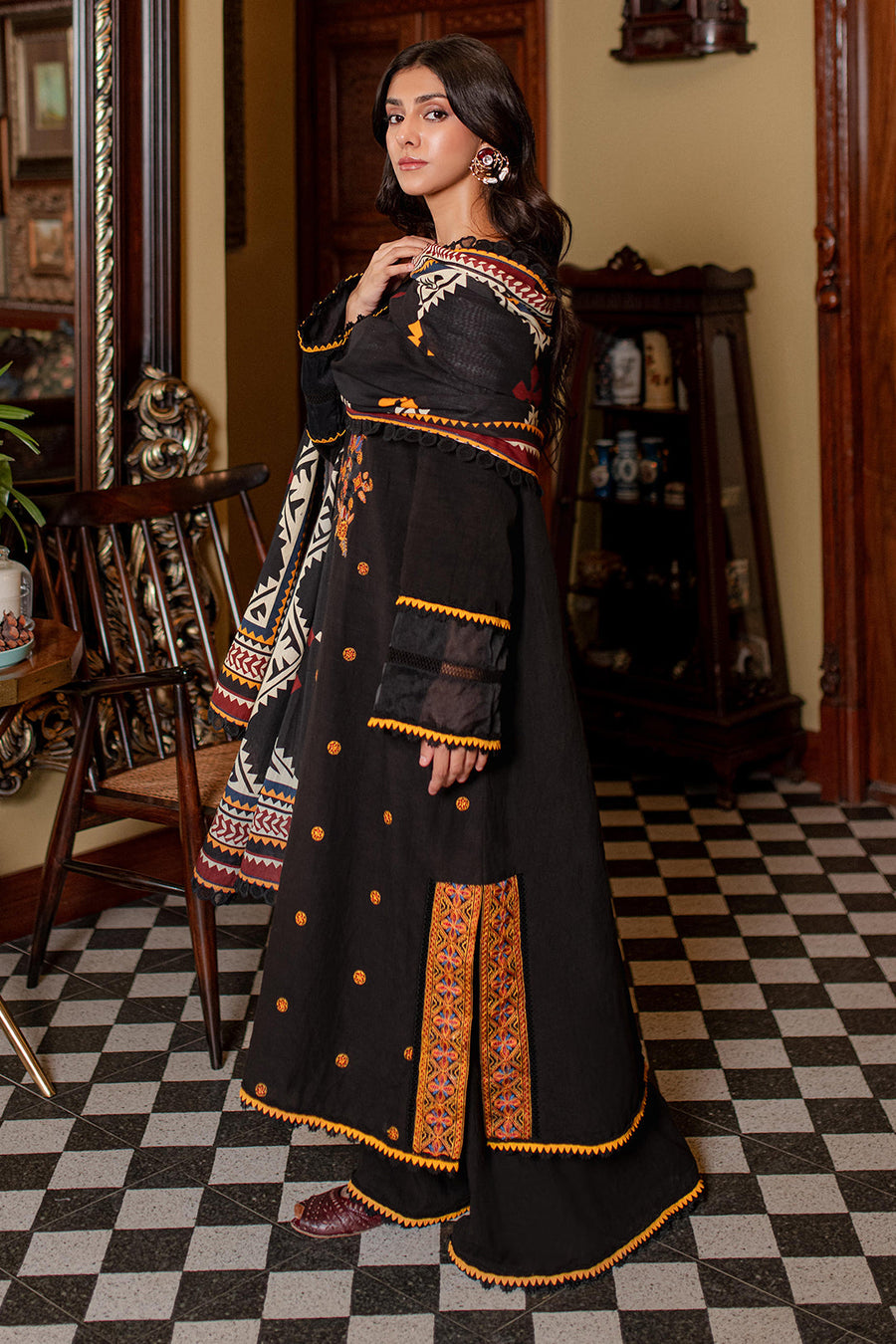 Zellbury Winter Embroidered Khaddar Unstitched 3Pc Suit WUW24E30321