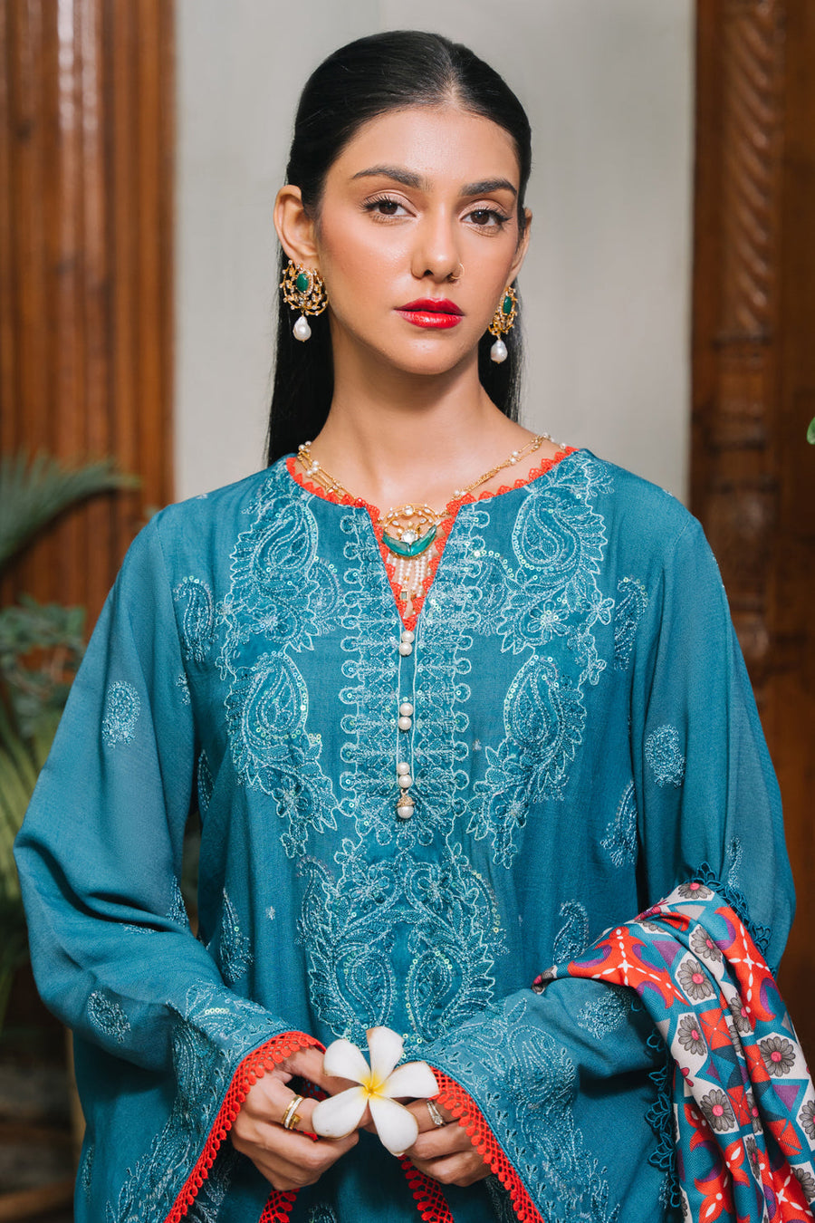 Zellbury Winter Vol-04 Embroidered Cotail Unstitched 3Pc Suit WUW24E30326