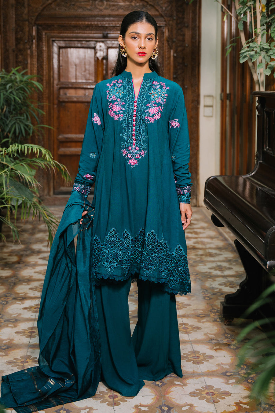 Zellbury Winter Vol-04 Embroidered Viscose Unstitched 3Pc Suit WUW24E30329