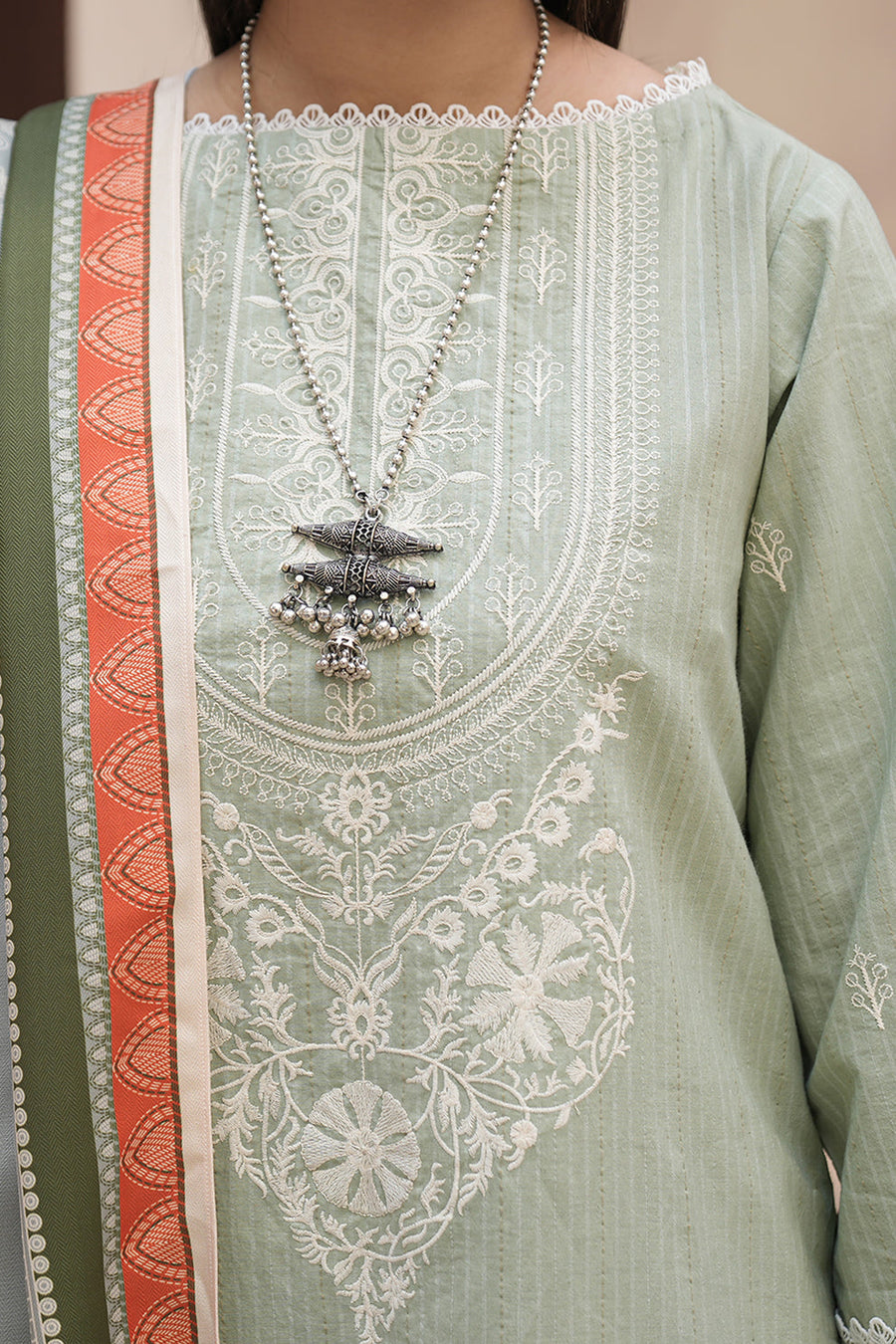 Zellbury Winter Vol-04 Embroidered Khaddar Unstitched 3Pc Suit WUW24E30408