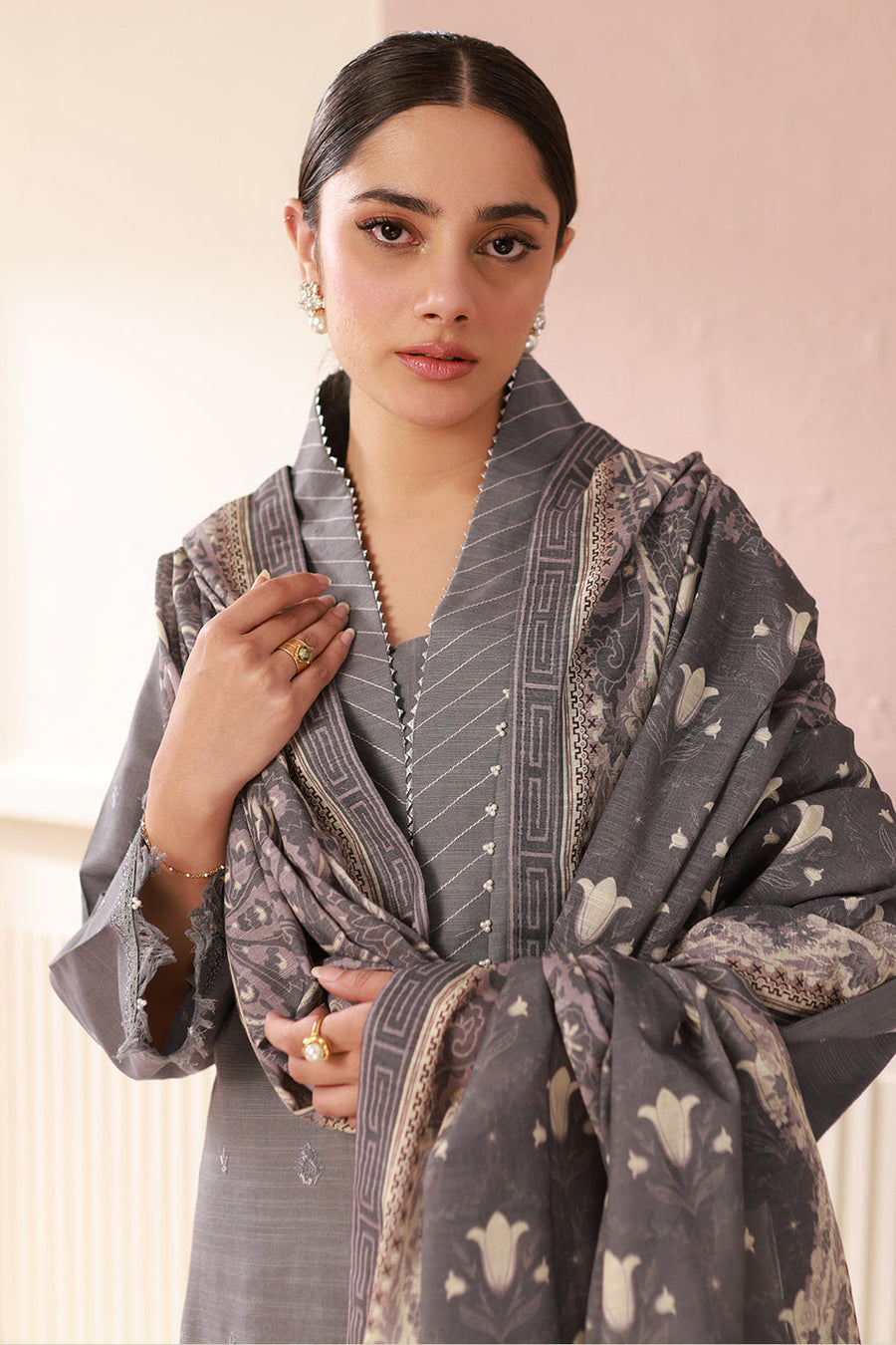 Zellbury Winter Vol-04 Embroidered Khaddar Unstitched 3Pc Suit WUW24E30412