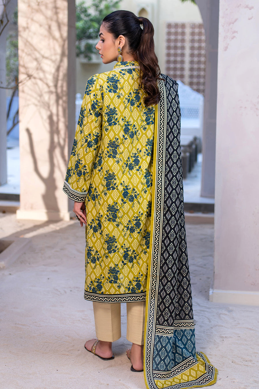 Zellbury Winter Unstitched Printed Khaddar 2Pc Suit WUW24X20548