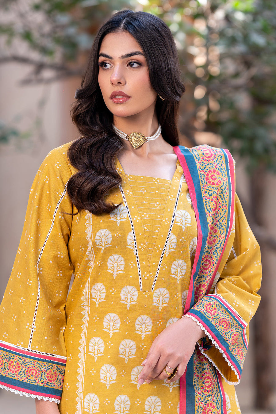 Zellbury Winter Vol-03 Unstitched Printed Viscose 2Pc Suit WUW24X20554