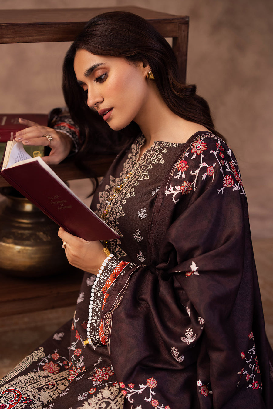 Zellbury Winter Printed Khaddar Unstitched 3Pc Suit WUW24X30288