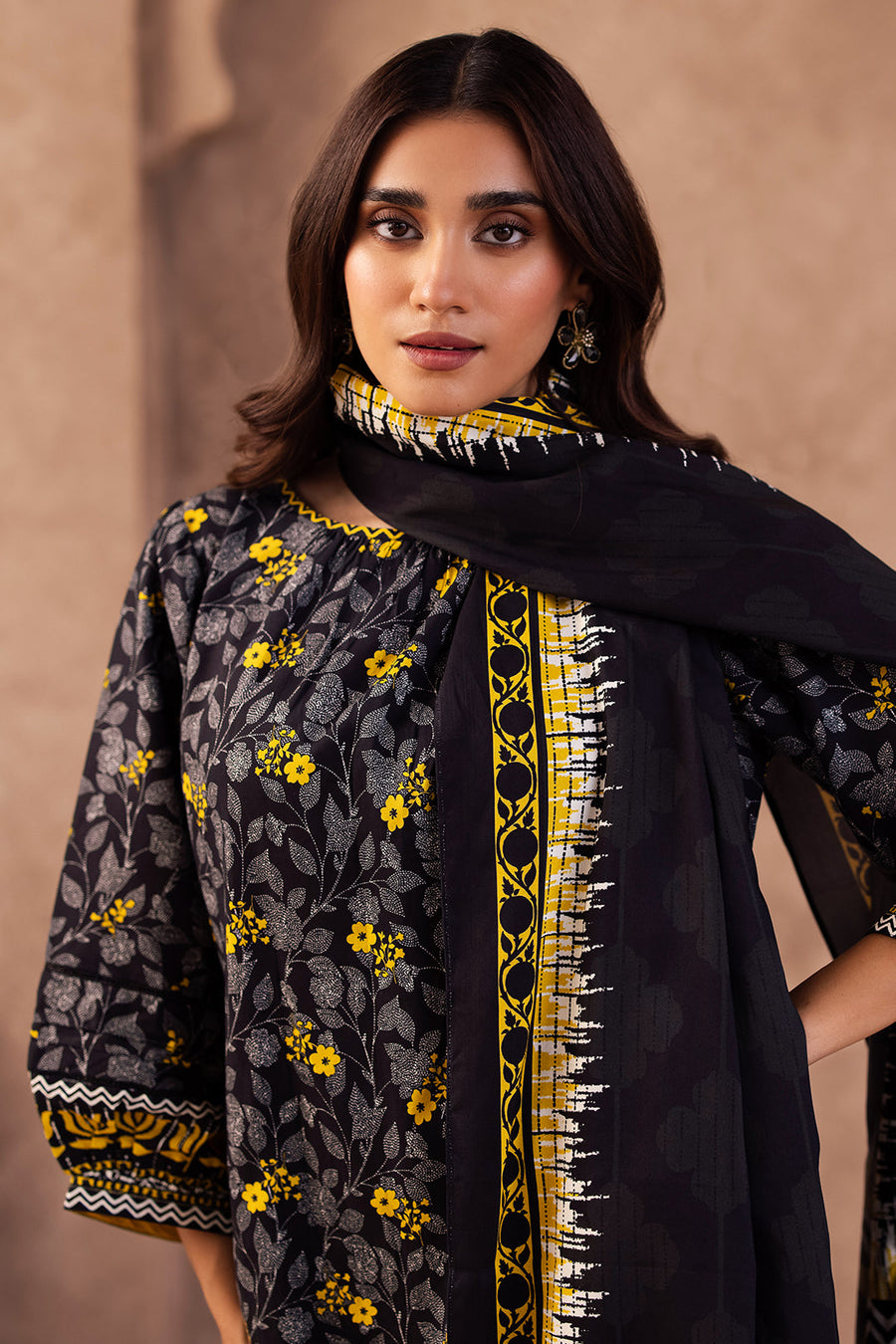 Zellbury Winter Vol-02 Unstitched Printed Viscose 3Pc Suit WUW24X30291