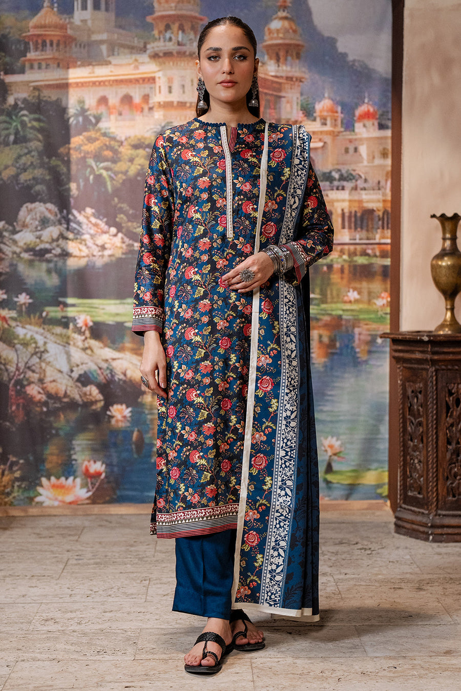 Zellbury Winter Printed Cotail Unstitched 3Pc Suit WUW24X30470