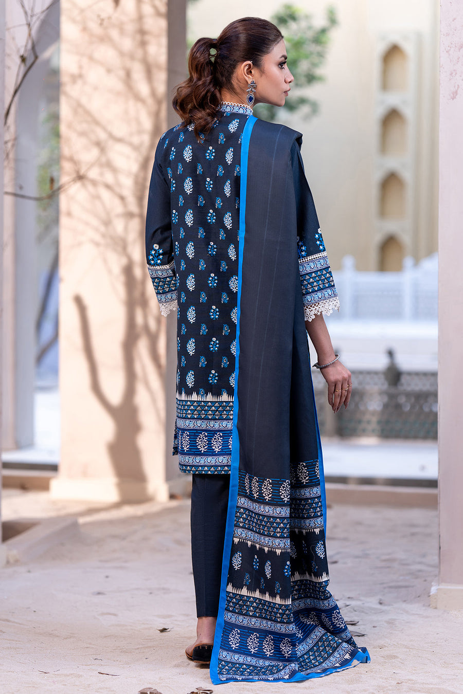 Zellbury Winter Vol-02 Unstitched Printed Khaddar 3Pc Suit WUW24X30519