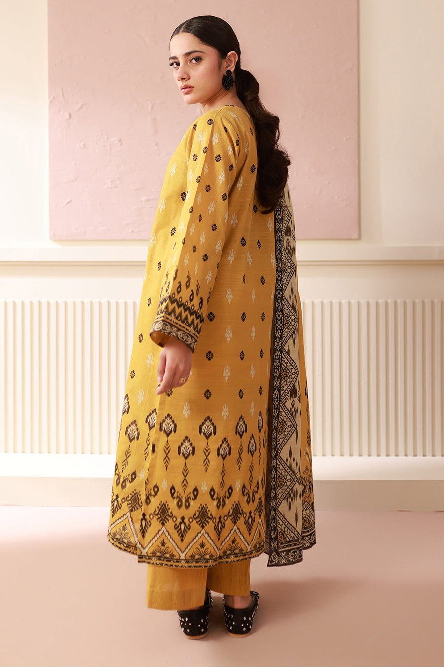 Zellbury Winter Vol-02 Unstitched Printed Khaddar 3Pc Suit WUW24X30524