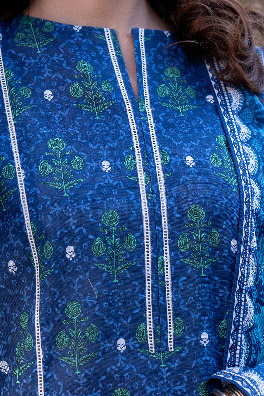 Zellbury Winter Unstitched Printed Viscose 3Pc Suit WUW24X30531