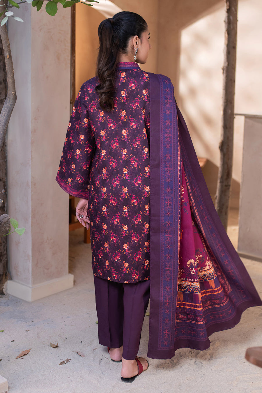 Zellbury Winter Vol-02 Unstitched Printed Viscose 3Pc Suit WUW24X30569