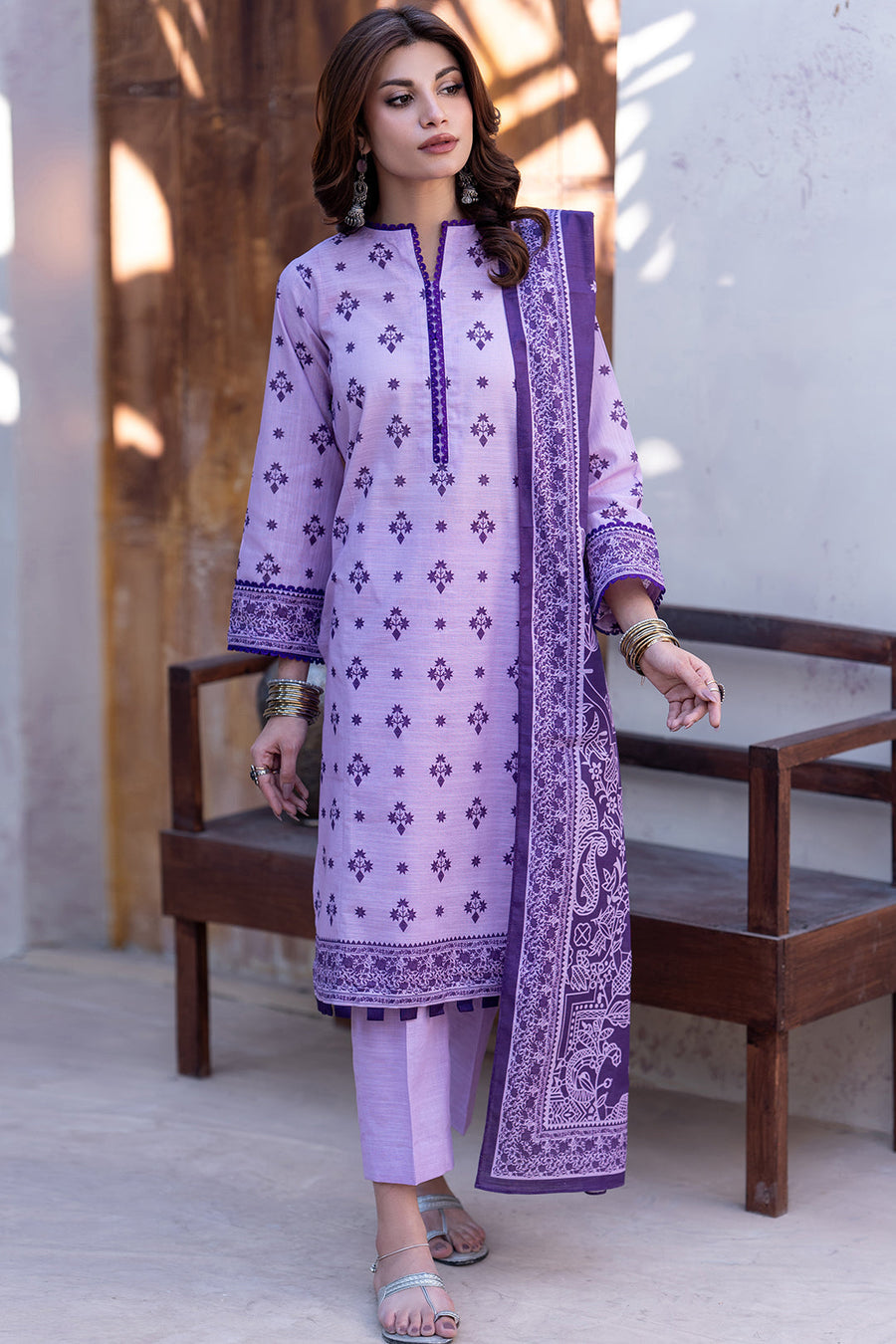 Zellbury Winter Vol-02 Unstitched Printed Karandi 3Pc Suit WUW24X30582